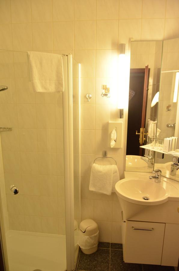 קורבאך Hotel Touric מראה חיצוני תמונה