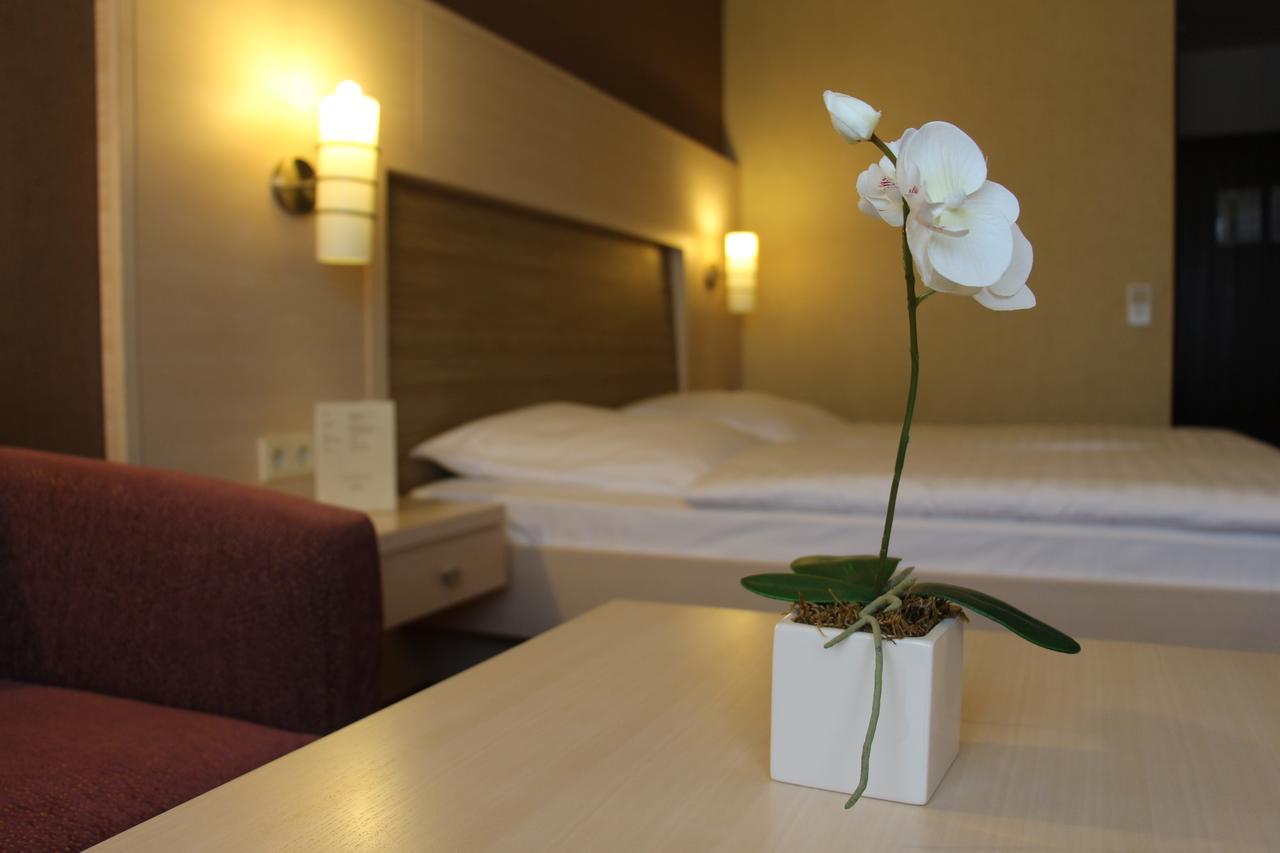 קורבאך Hotel Touric מראה חיצוני תמונה